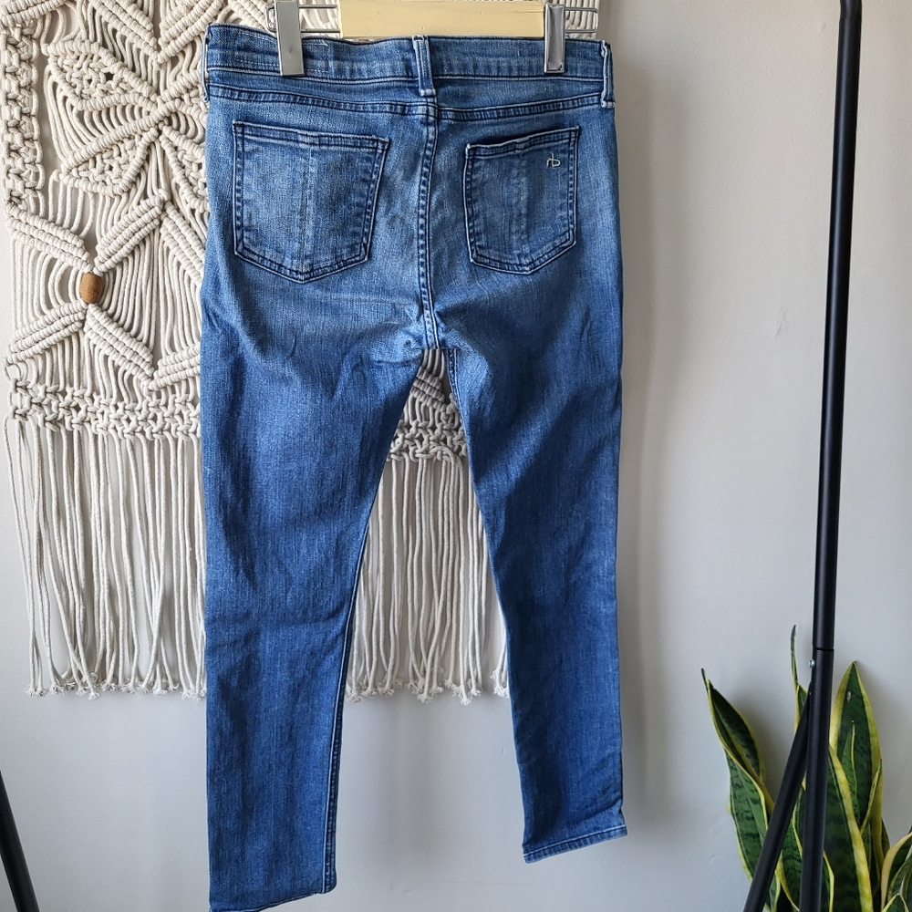 Rag & Bone capri skinny in the color Whitby lightweight jeans. Size 26 - Picture 2 of 13